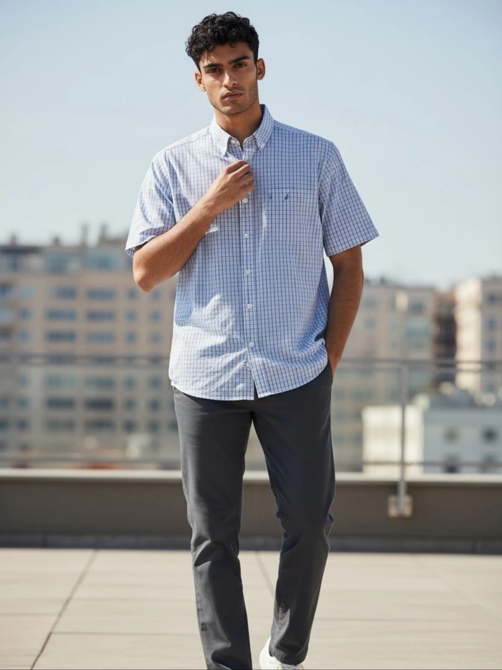 Nautica Blue and White Plaid Short-Sleeve Button-Down Men Shirt Sz large